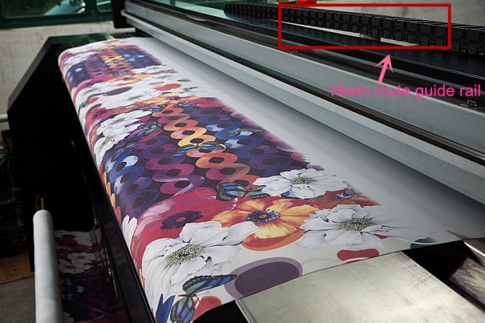 Indoor / Outdoor Digital Roll To Roll Printing Machine , Width 3200mm 1